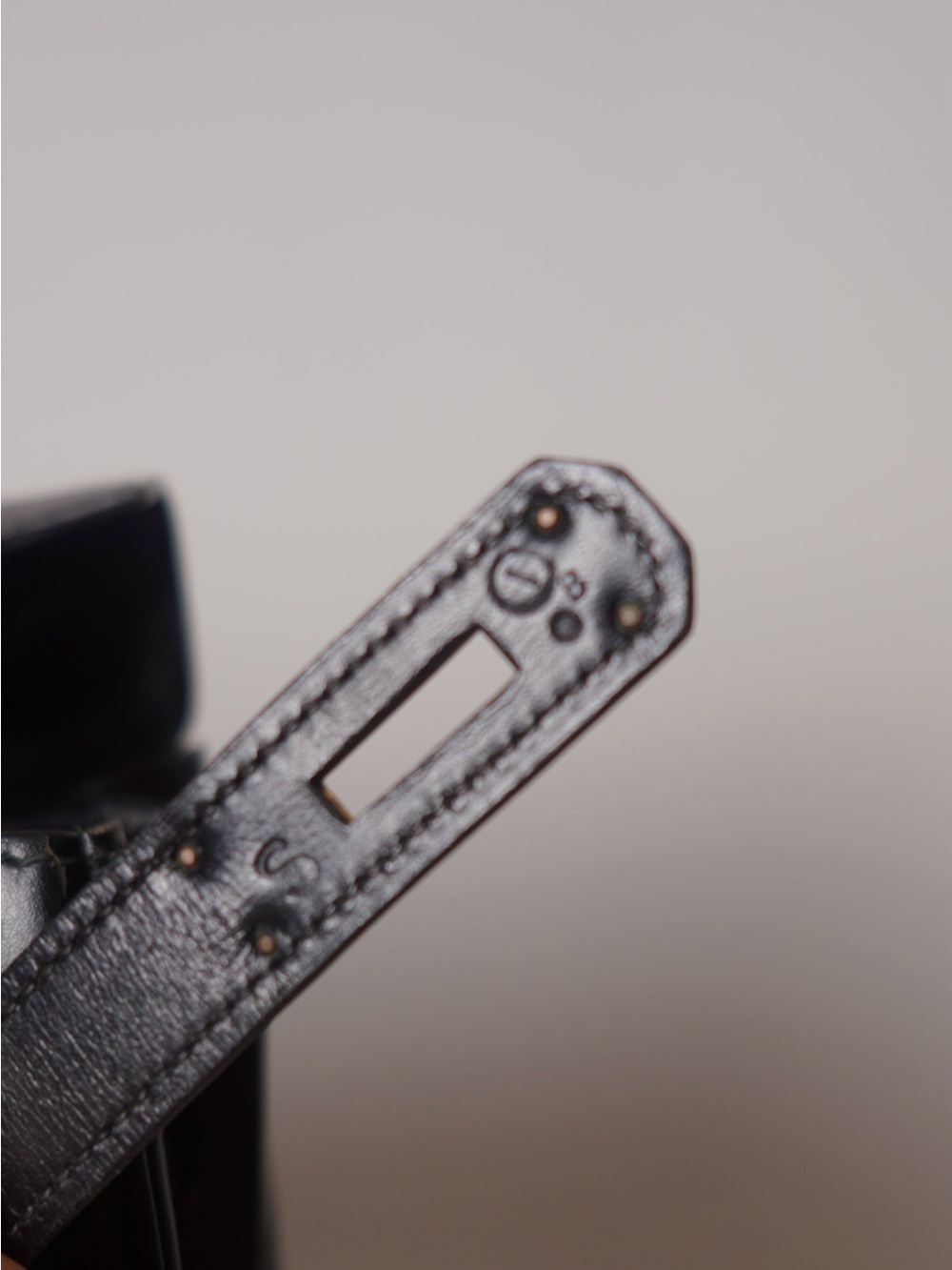 Hermès Vintage Kelly 32 Sellier Black Box GHW 1979 - Picture 12 of 12